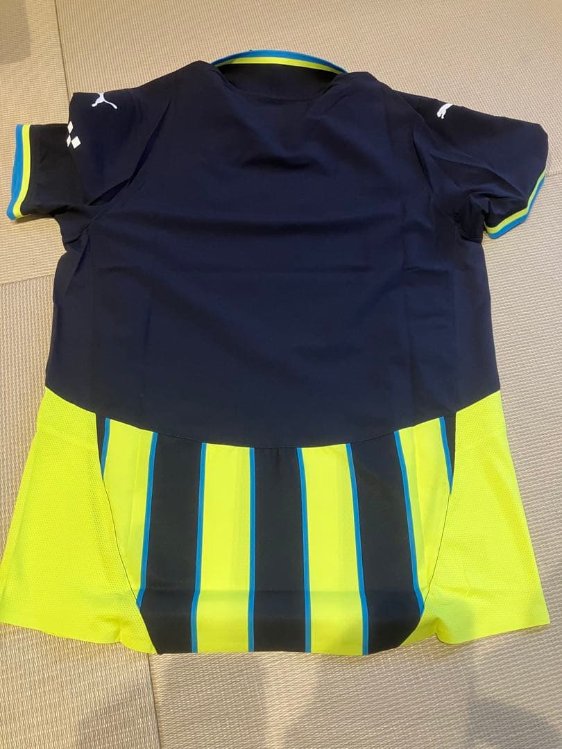 オーセンティック　マンチェスター・シティ　ユニフォーム　新品タグ付き