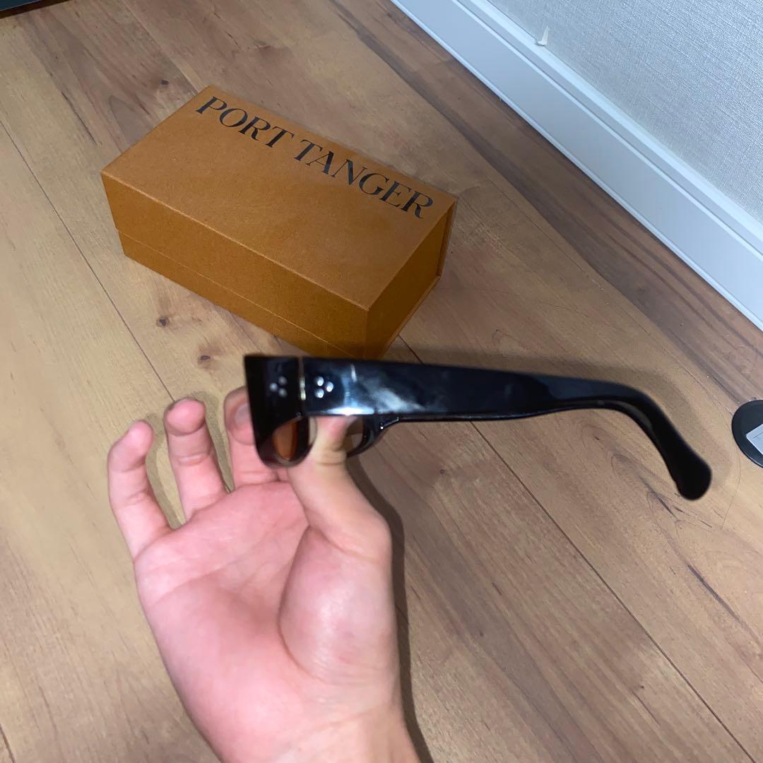 PORT TANGER ポートタンジェ leila サングラスKEIJU着用