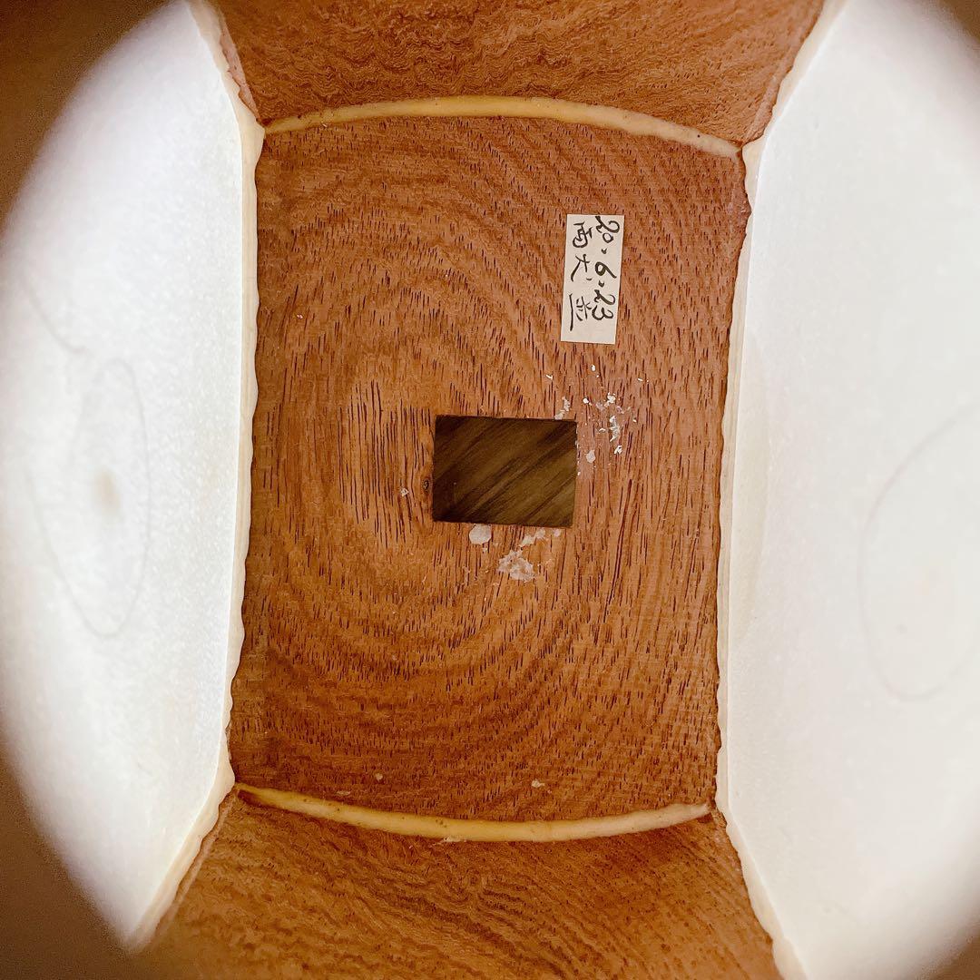 【希少】三味線 中棹 白紅木 犬皮 丸打胴 一本溝 天然糸巻き 撥