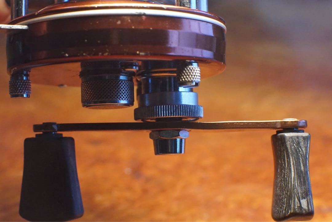 ABU アンバサダー 4000D メンテ済 フレーム修正済