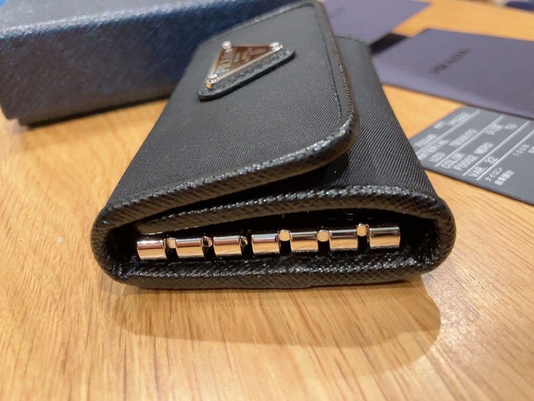 PRADA ブラック キーケース