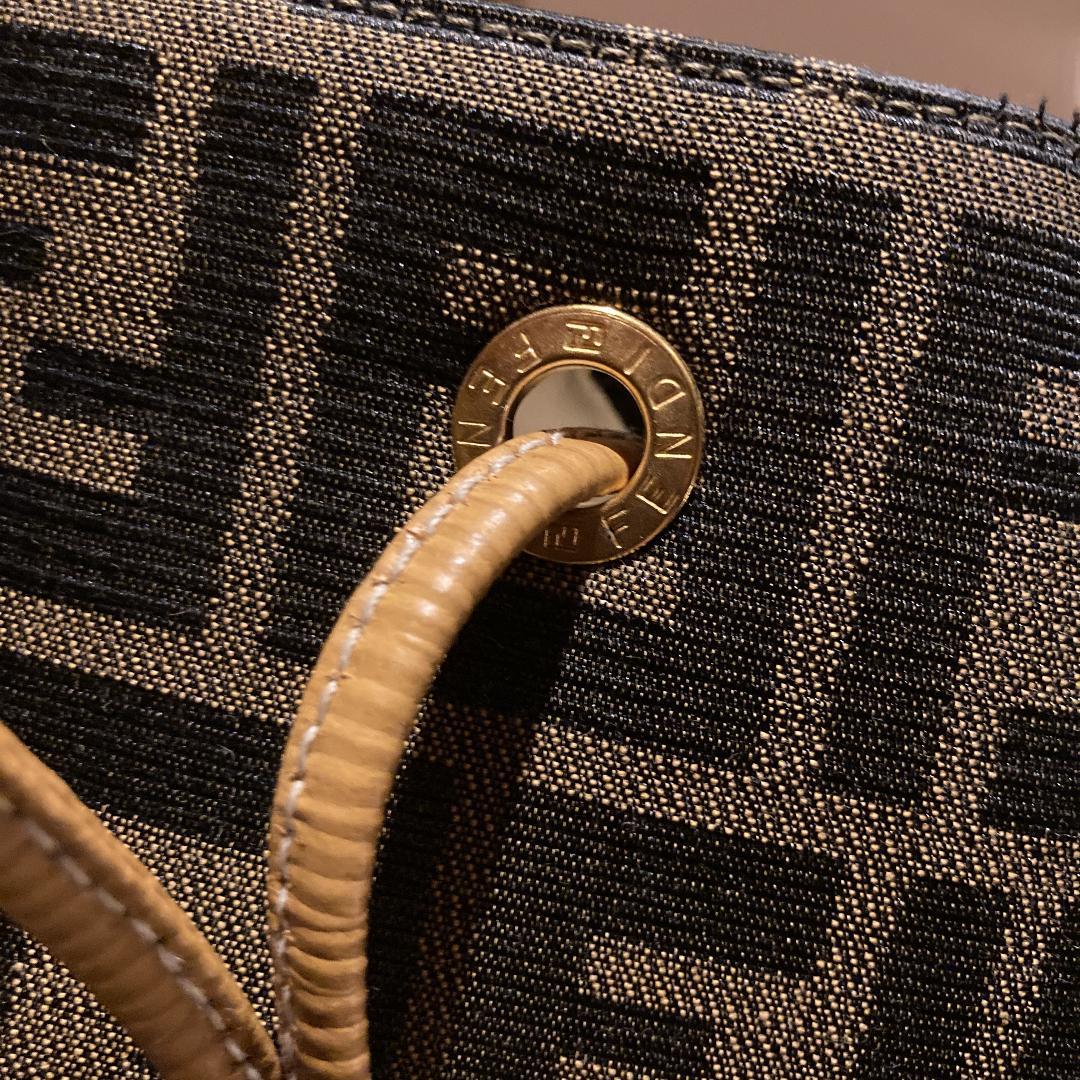 希少✨美品　FENDIフェンディ リュック バッグ バッグパック　ズッカ柄