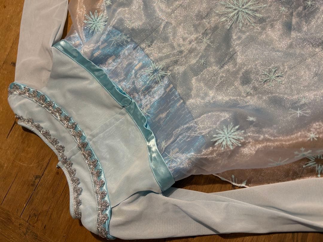 ビビディ・バビディ・ブティック　ドレス　エルサ 120㎝　ボレロ付き