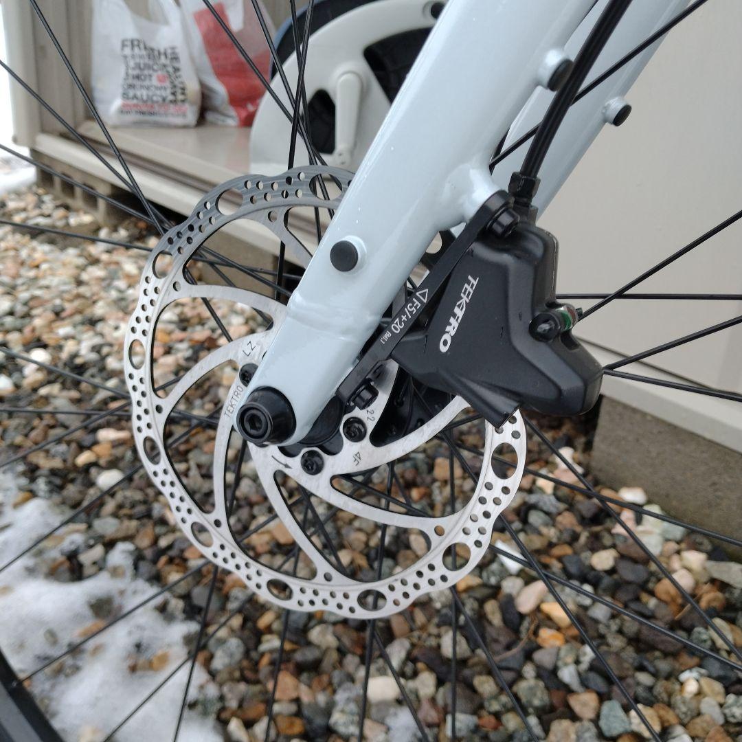 Trek fx2 2025年モデル クロスバイク グレー ホワイト 700C - メルカリ