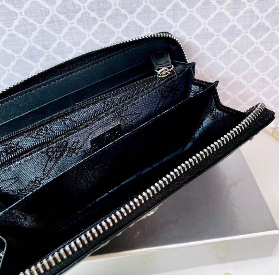 【内側に素敵な柄✩】Vivienne Westwood マット 長財布 黒