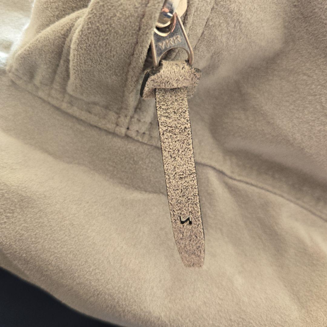 zattu/ マイクロファイバー スエードデイパック 　グレー