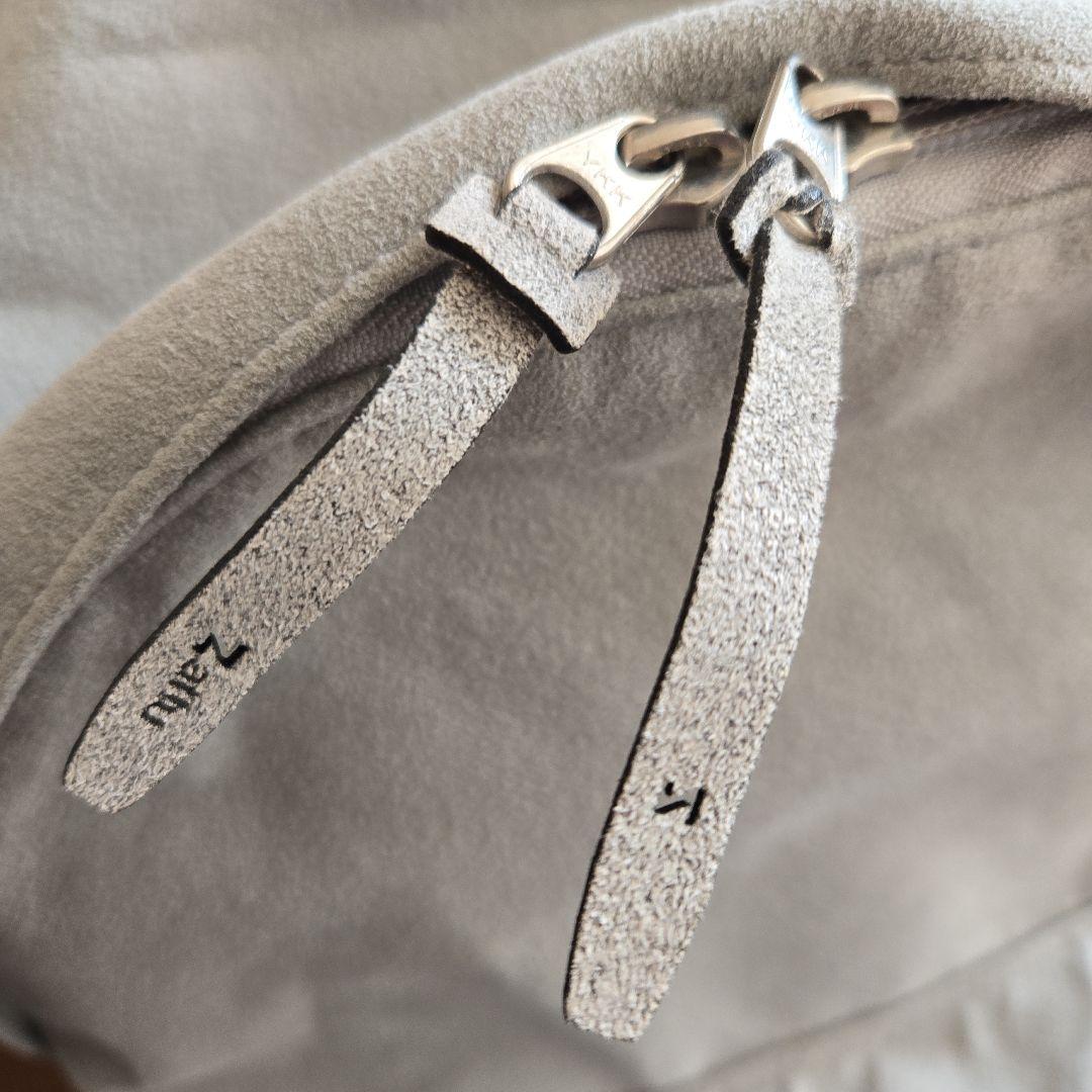 zattu/ マイクロファイバー スエードデイパック 　グレー