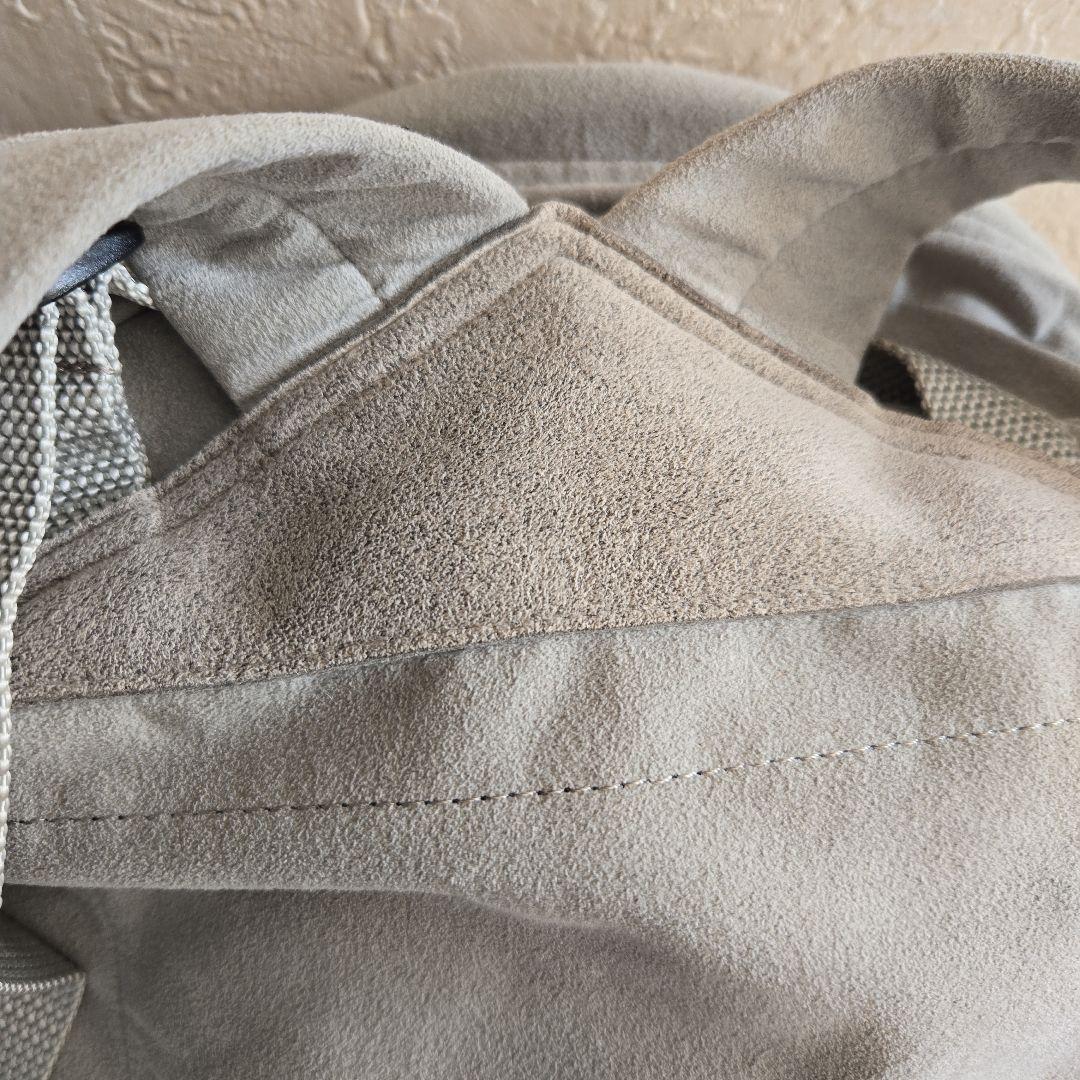 zattu/ マイクロファイバー スエードデイパック 　グレー