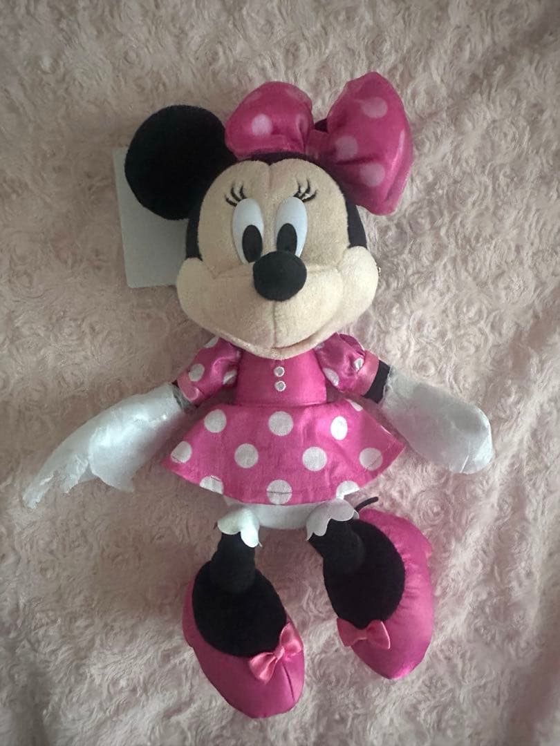 新品未使用タグ付き ミニーの日 ぬいぐるみチャーム ピンク - メルカリ