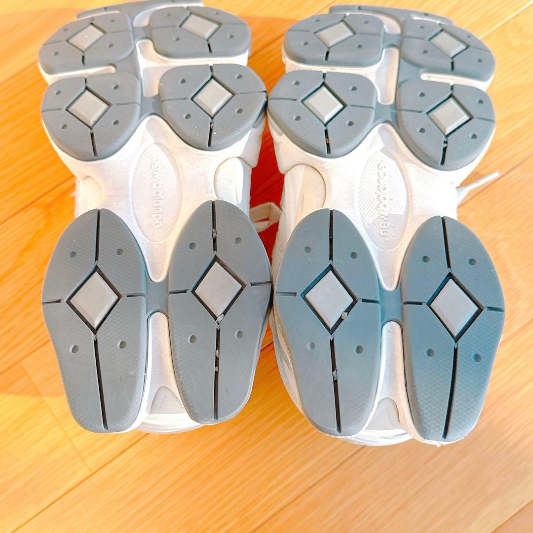 New Balance U9060 WHT 23.5cm ホワイト