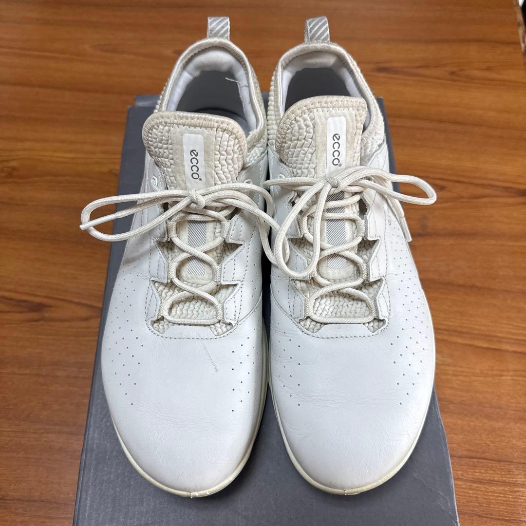 ecco バイオムC4ゴルフシューズスパイクレス