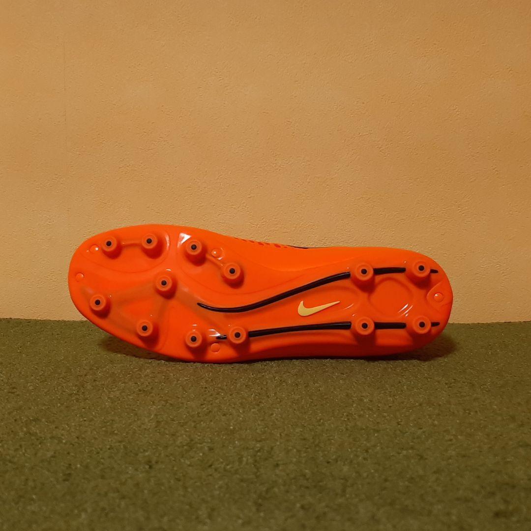 新品 未使用 サッカースパイク ナイキ マジスタ 廃盤 レア HG 25.5cm