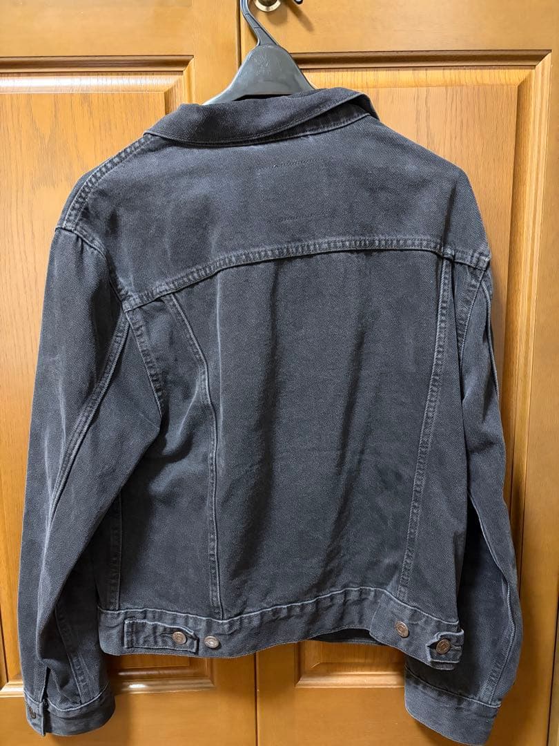 Levi’s リーバイス　ブラックデニムジャケット　短丈