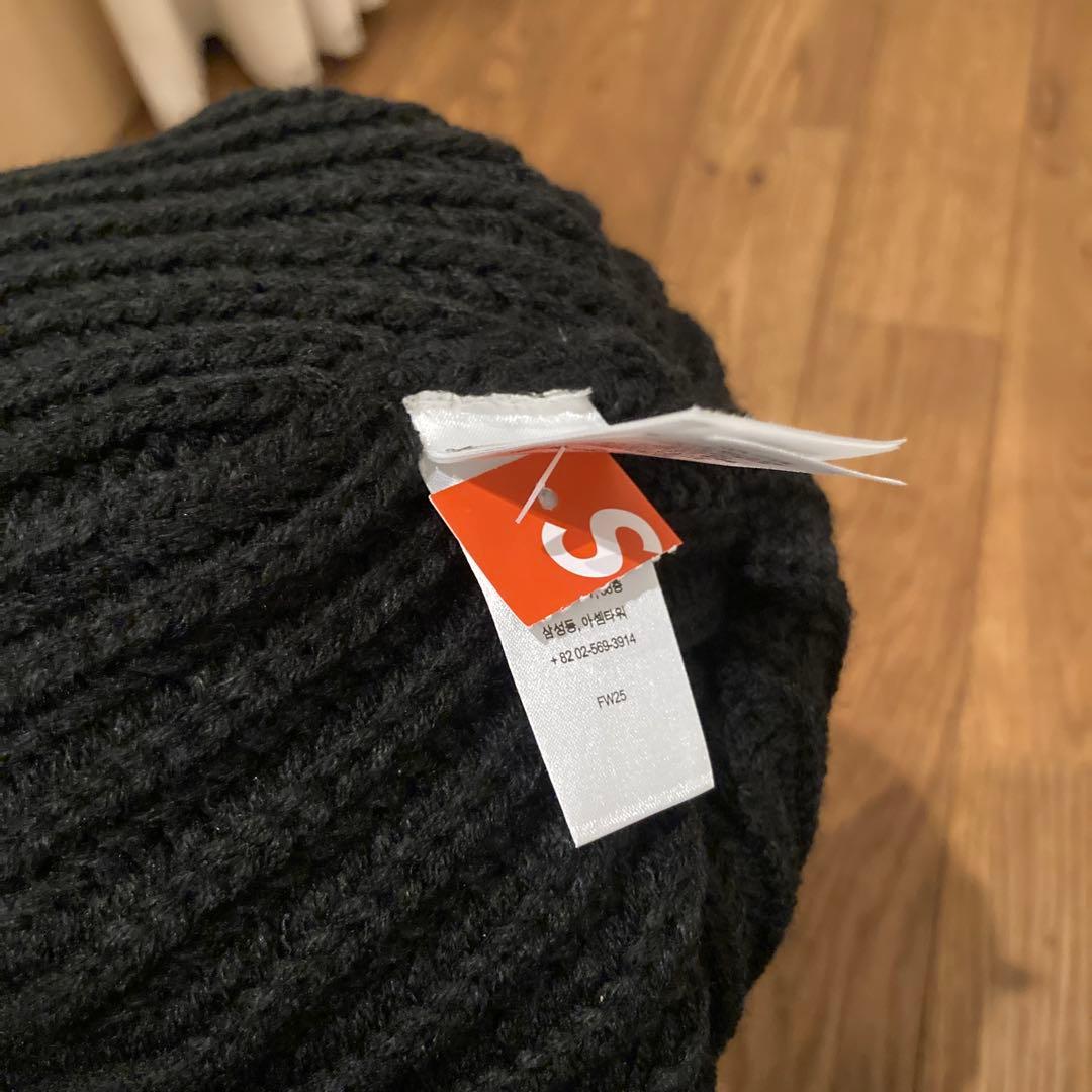 Classic logo chunky ribbed beanie 未使用