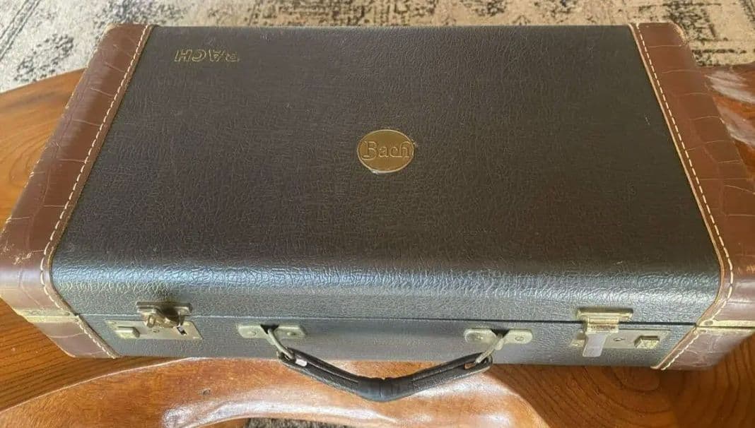 Vincent Bach トランペット Stradivarious B♭