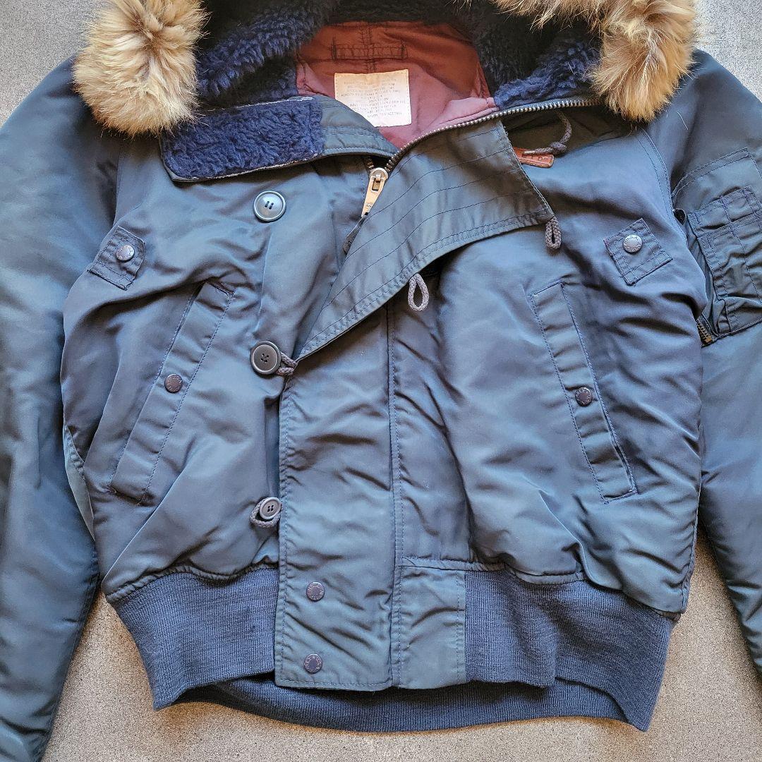 90sAVIREX N-2B フライトジャケット ショート丈 バックロゴ