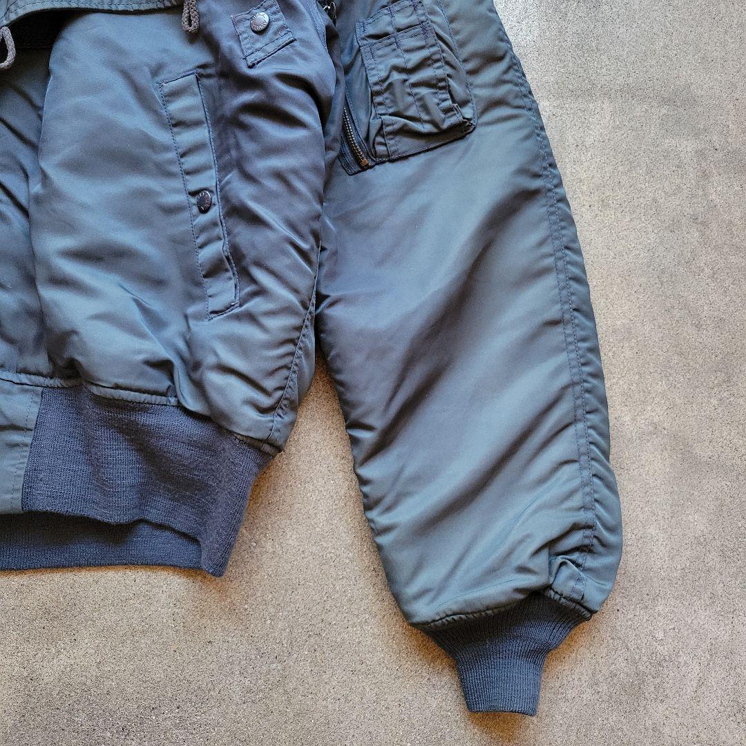 90sAVIREX N-2B フライトジャケット ショート丈 バックロゴ