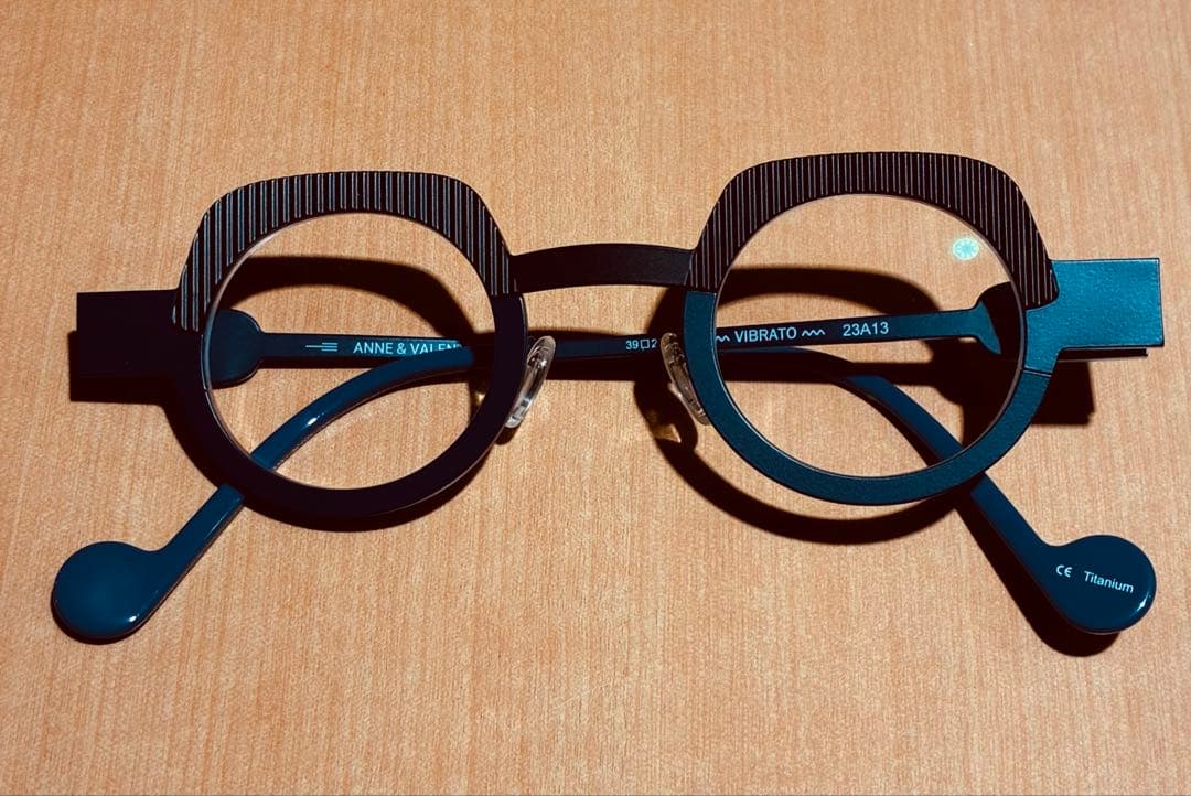 ANNE & VALENTIN アンバレンタイン VIBRATO