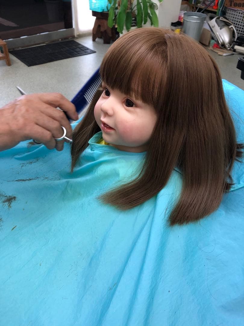 リボーンドール⭐️青いドレスの人形とティアラ