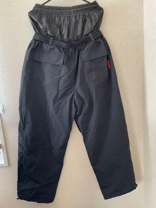 special guest 人気黒パンツ！ トップ SPECIALGUEST スペシャルゲスト