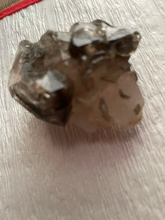 おひつじ座　牡羊座　天然石　エレスチャル　原石　ヒマラヤ水晶　ヒマラヤ産　虹あり