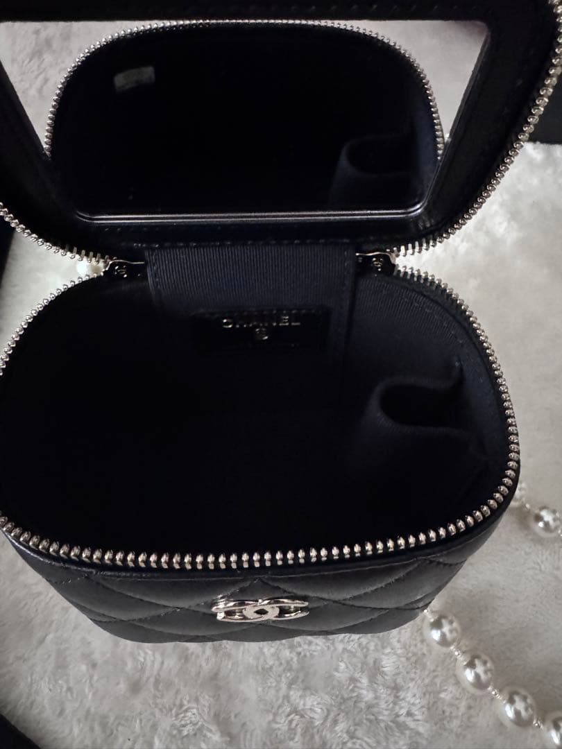 CHANEL パールミニバニティブラック レザー バック