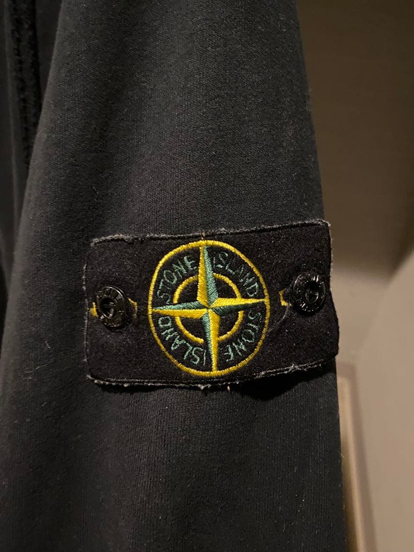 STONE  ブラック トレーナー