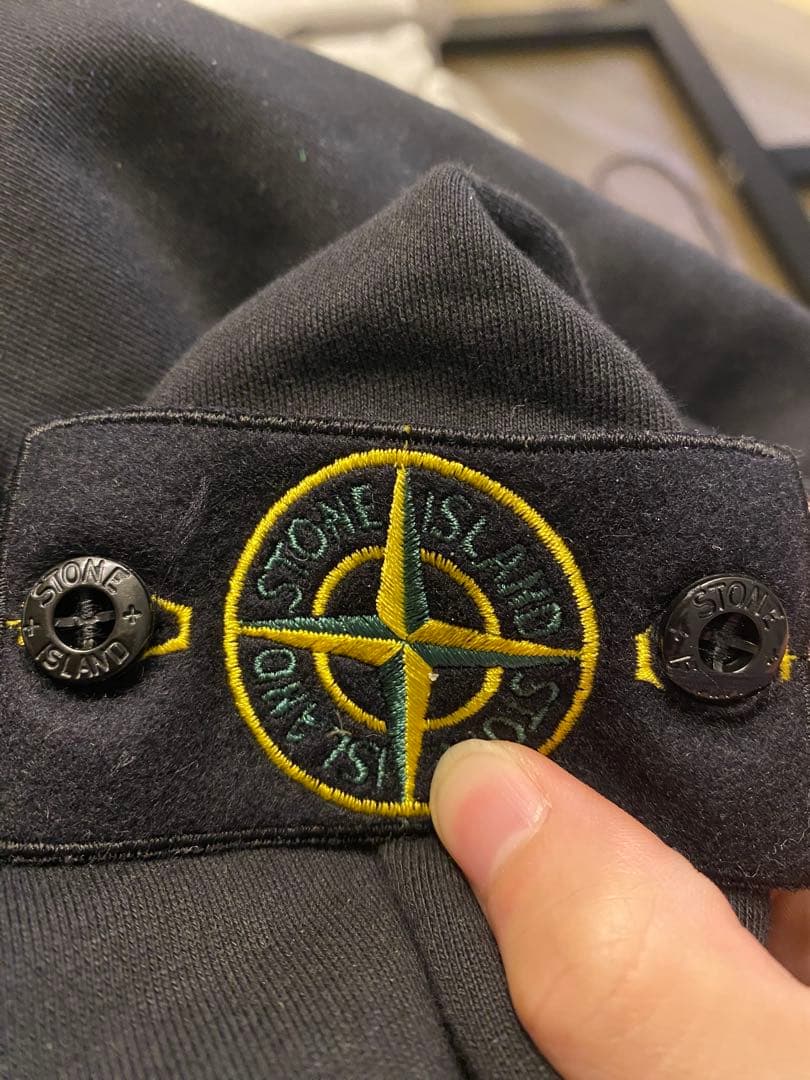 STONE  ブラック トレーナー