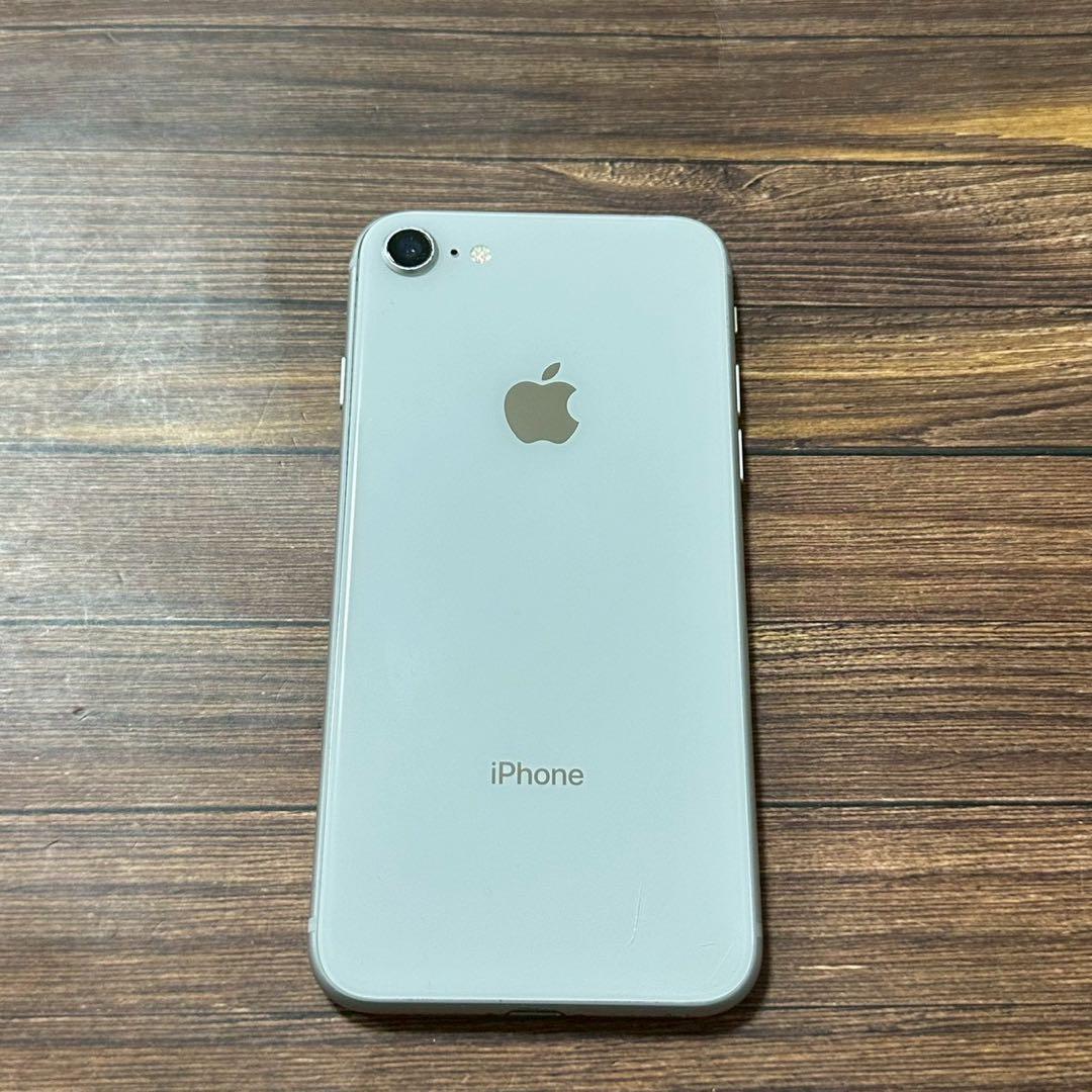 Apple iPhone 8 64GB シルバー