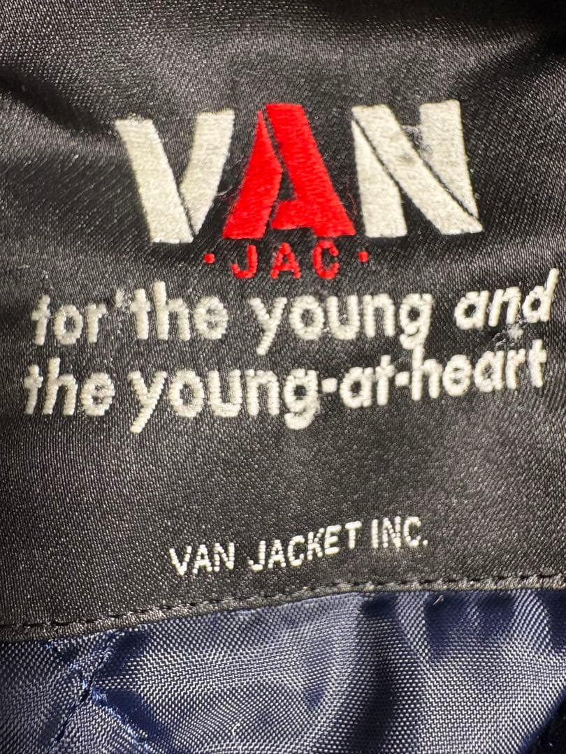 VAN JAC スタジャン ネイビー/ベージュ