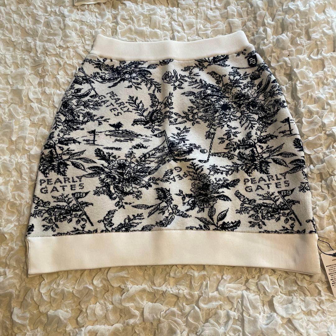 新品　未使用パーリーゲイツ　タグ付き　レディースセットアップゴルフウェアー