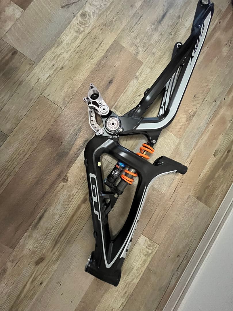 パーツ GT FURY 2.0