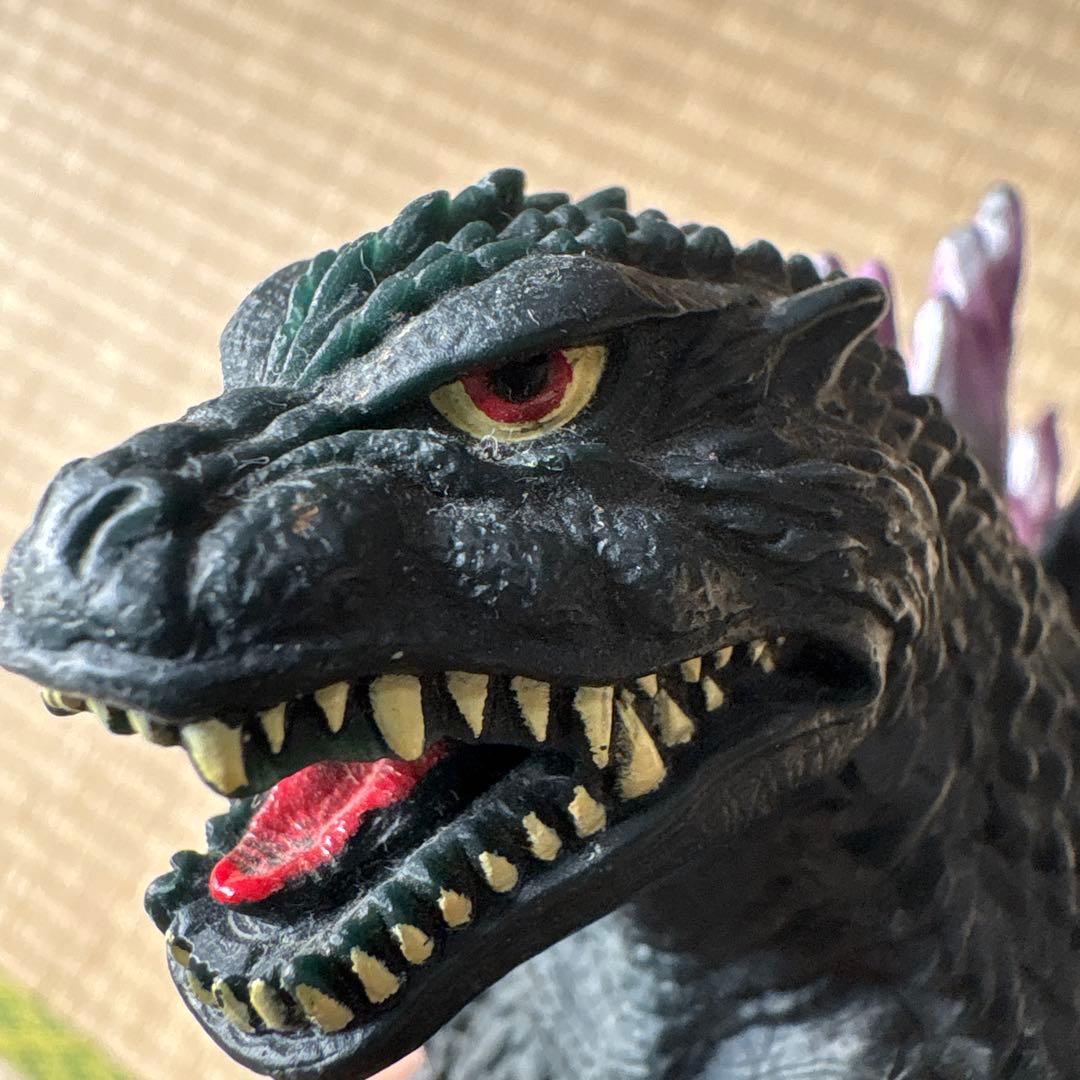 ゴジラ 2000 （ゴジラ ミレニアム） 劇場限定 フィギュア 74171 - メルカリ