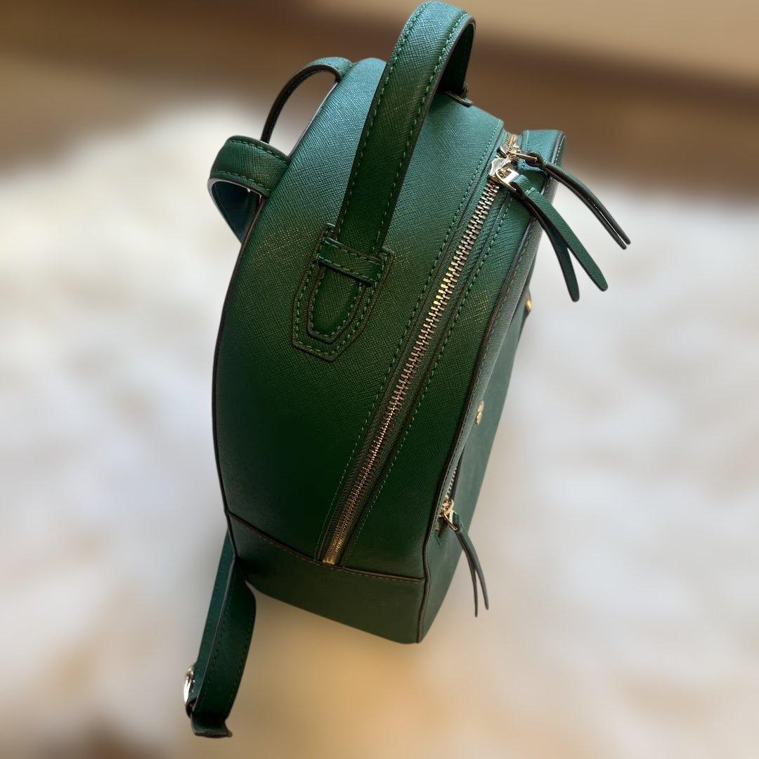 TORY BURCH グリーン アーチ型リュック