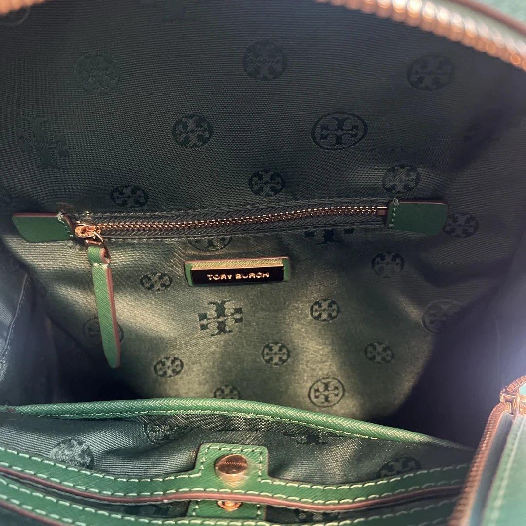 TORY BURCH グリーン アーチ型リュック