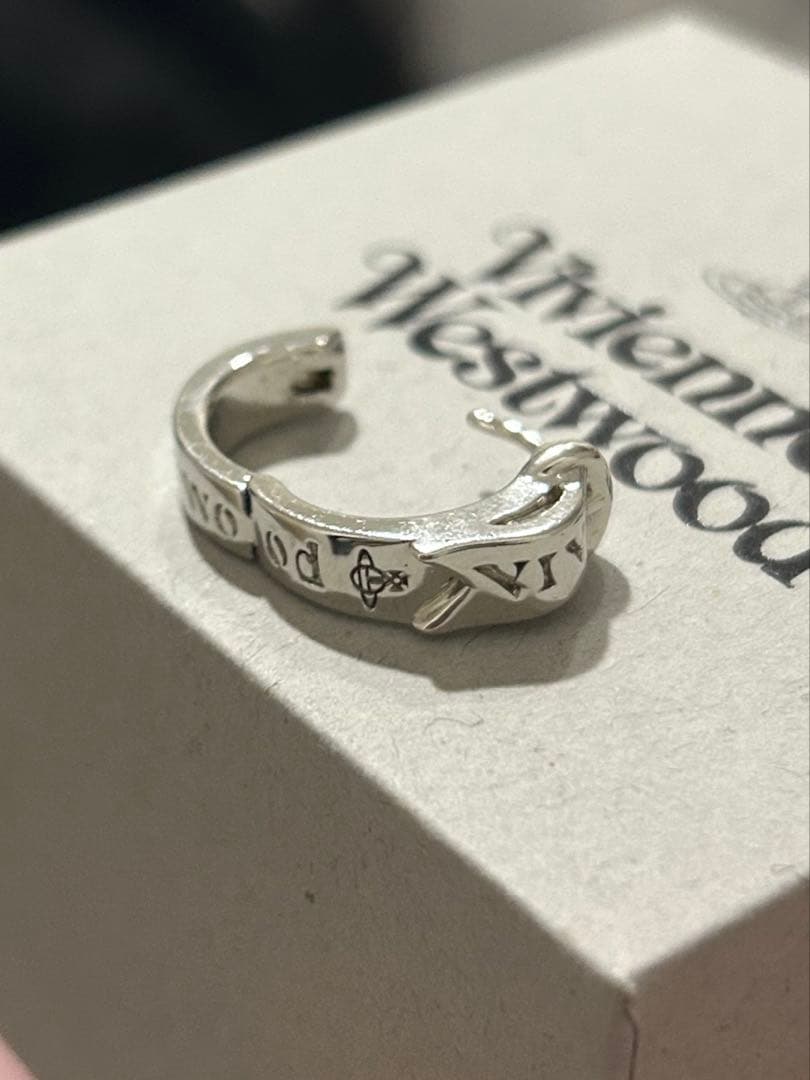 【土日限定値下中‼️】Vivienne Westwood シルバーピアス