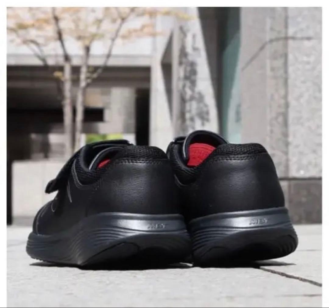 新品未使用　MBT レディース　ブラック スニーカー