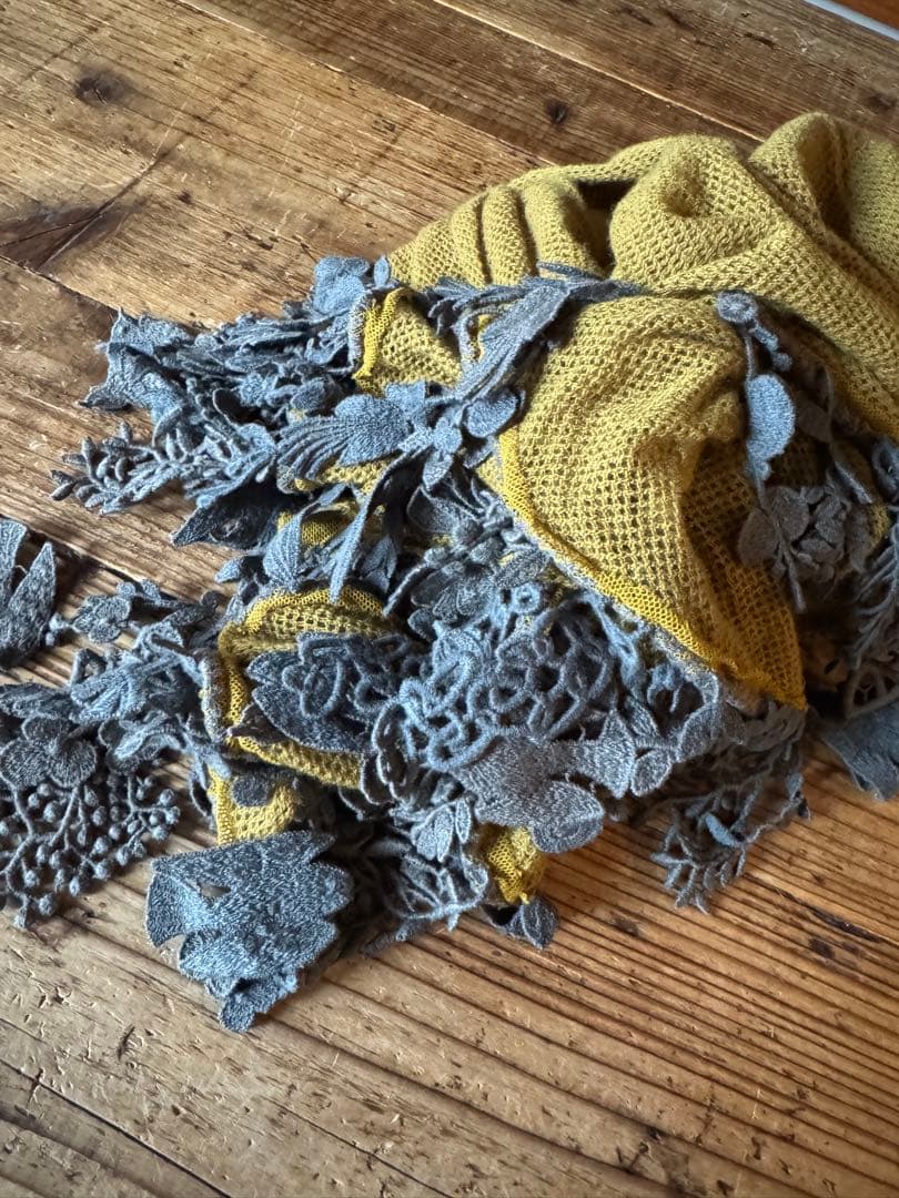 ミナペルホネン　フォレストパレードカシミヤストール