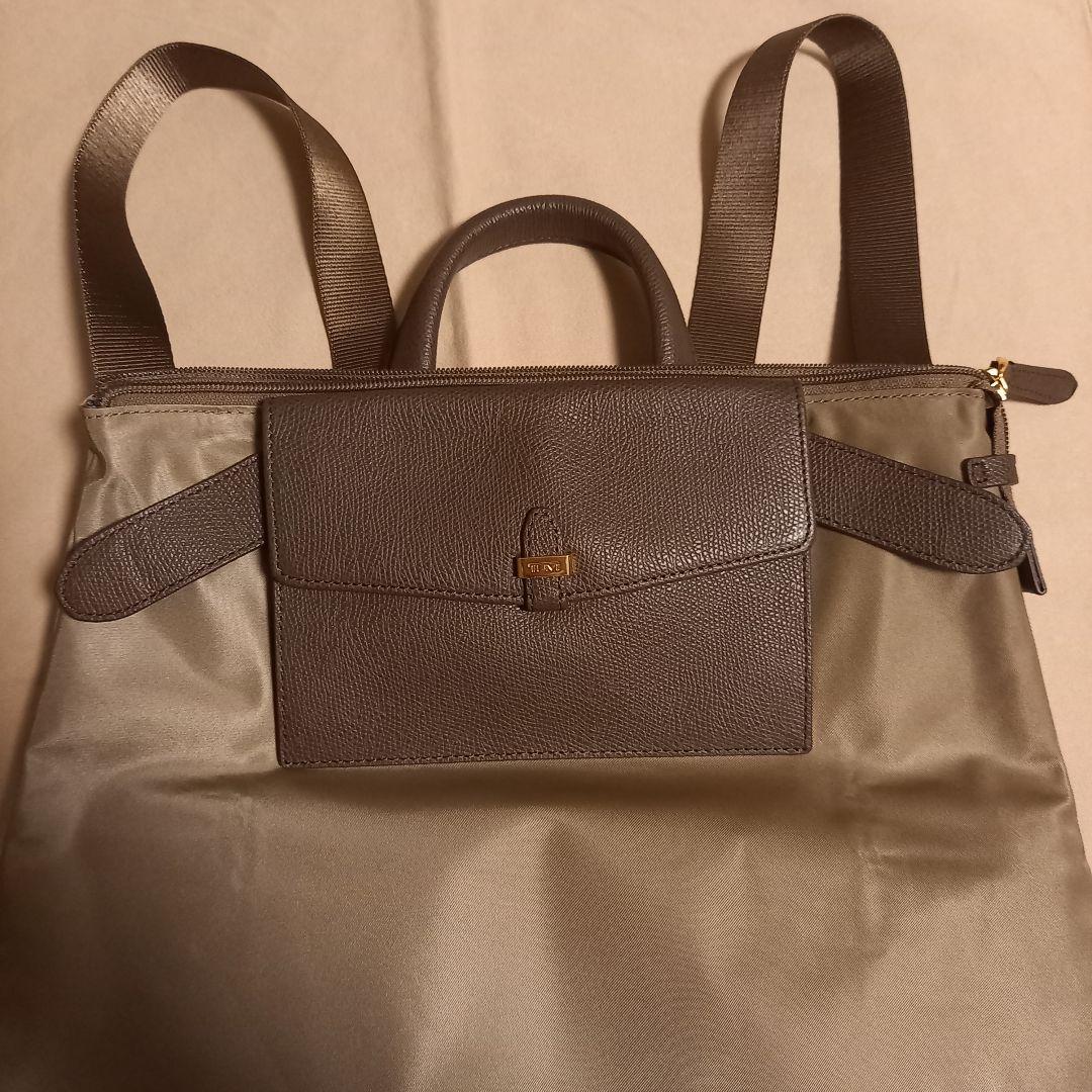 TUMI リュック・バックパック ベージュ