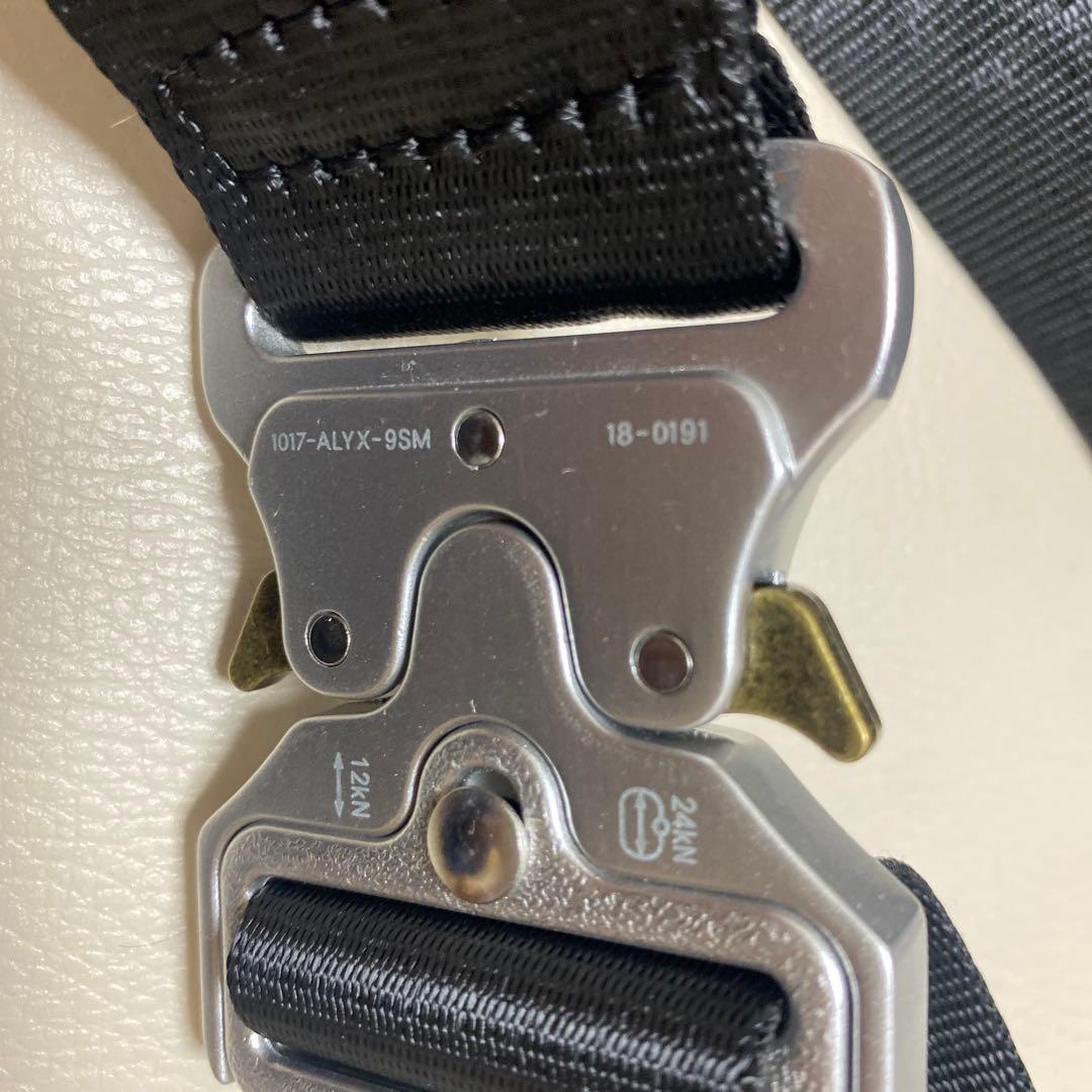 1017-ALYX-9SM ブラックベルト