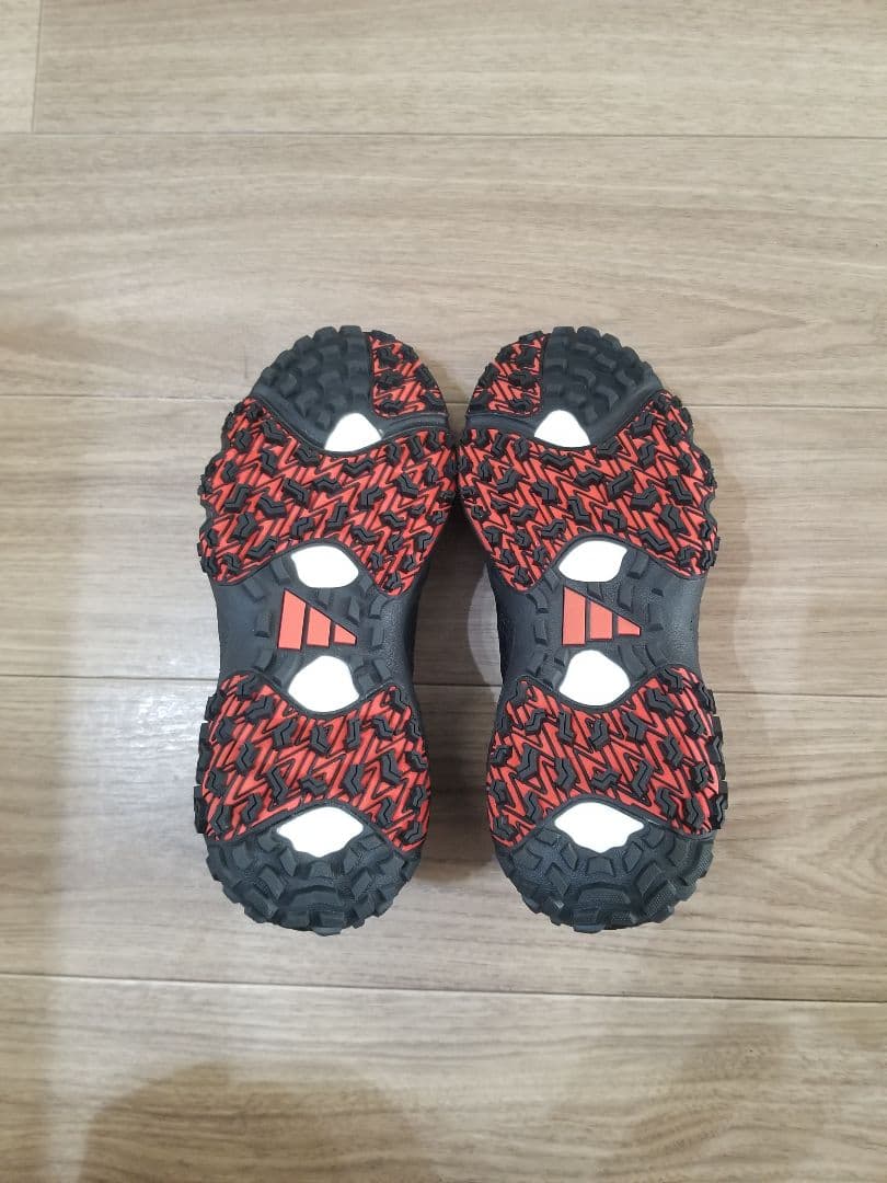 アディダス　ゴルフ　シューズ