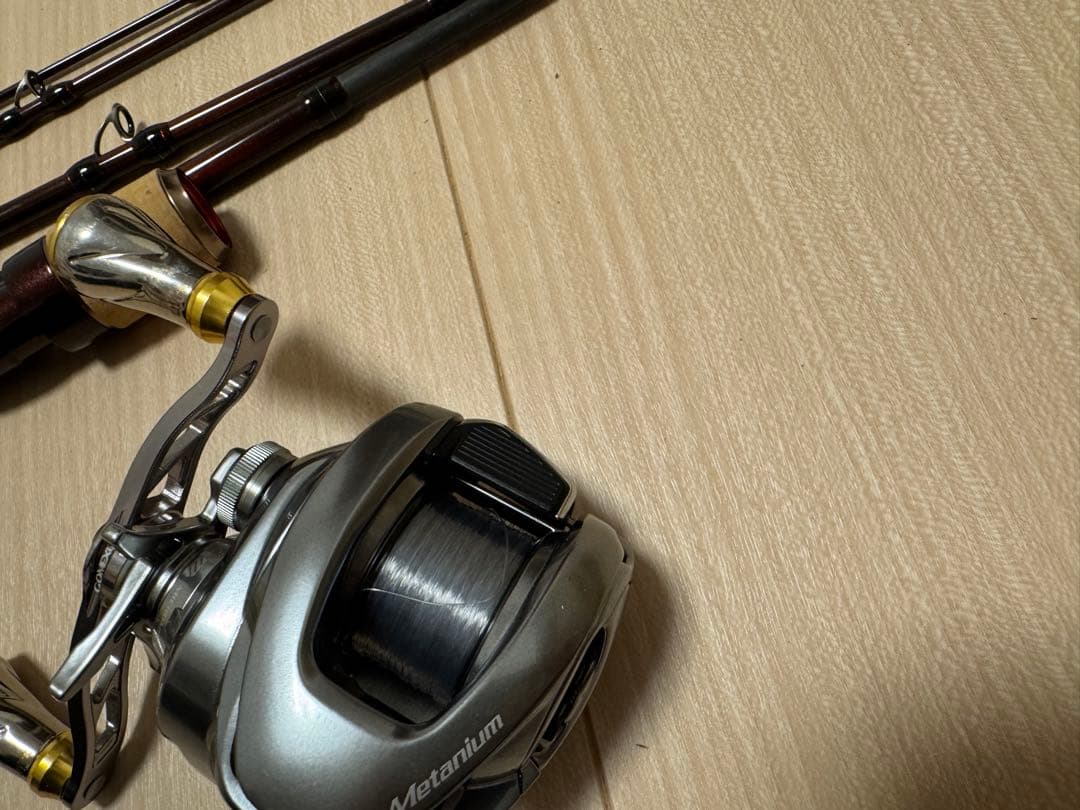 22メタニウム シャローエディション hg 右 カスタムハンドル