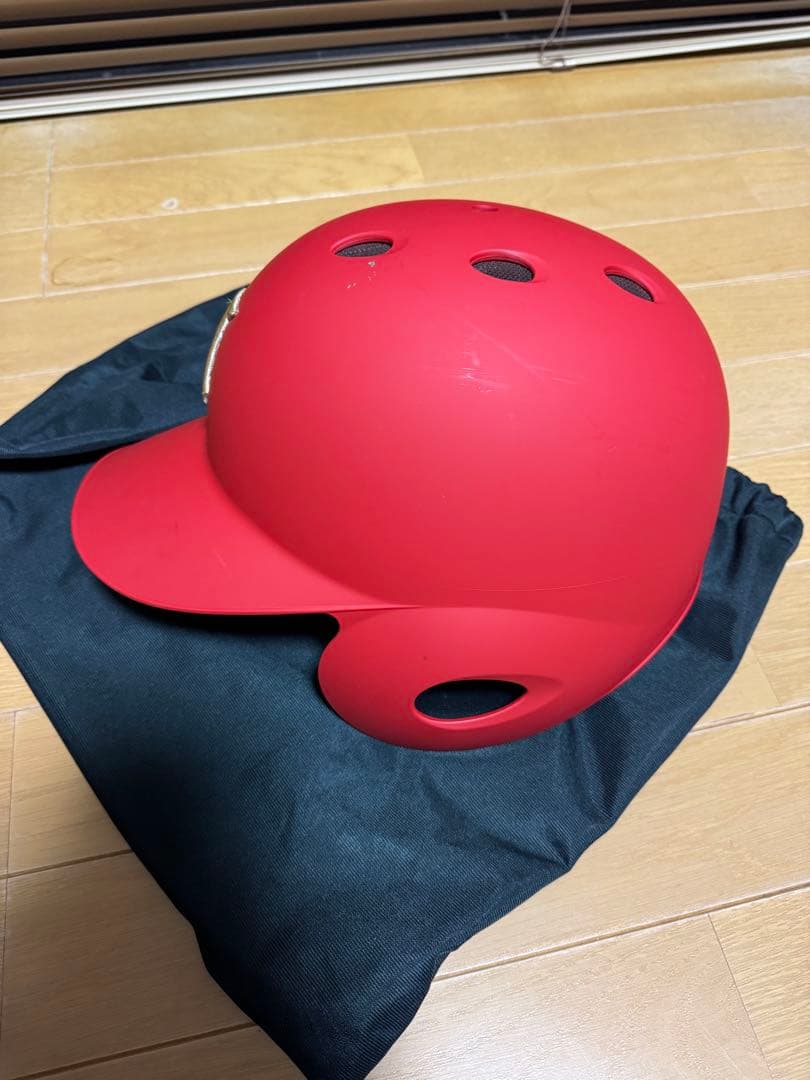 レッドヘルメット Nの刺繍 J.S.B.B. - メルカリ