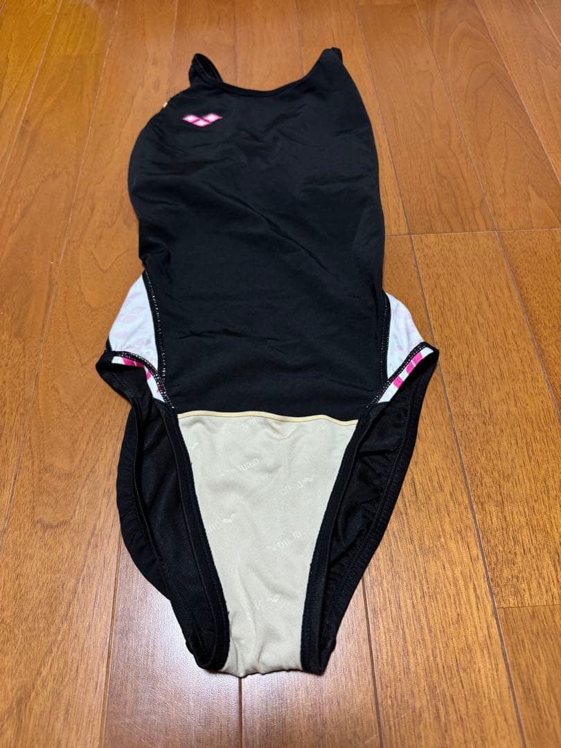 アリーナ 競泳水着 ハイレグ