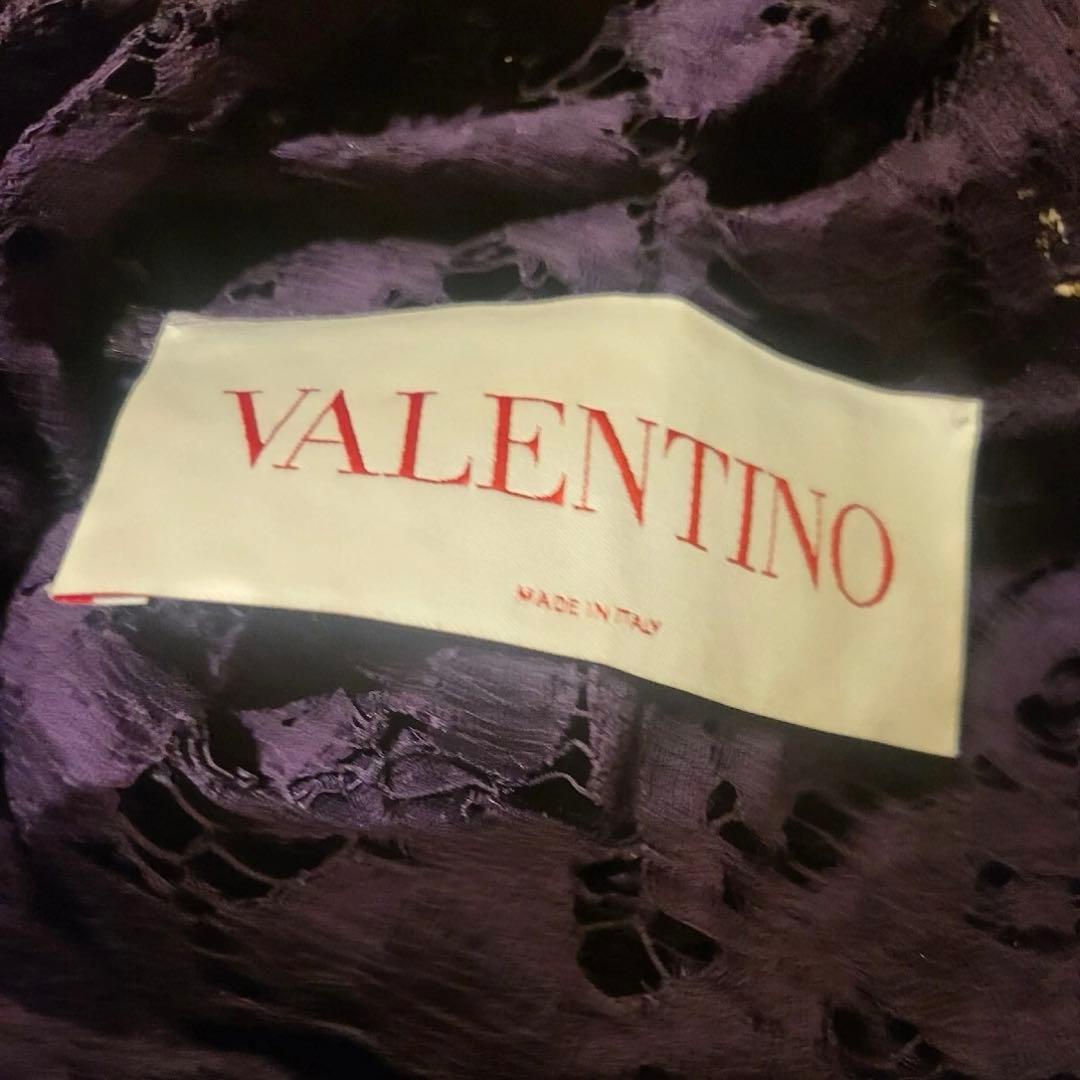 VALENTINO Vロゴ金具 総フラワーレースドレス Vネック パープル
