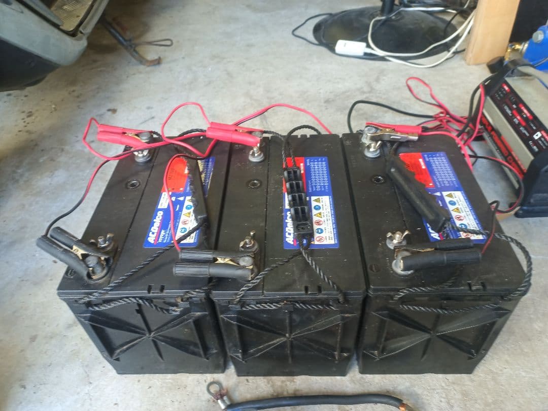 SBC-002A サブバッテリーチャージャー　着払い ３個口