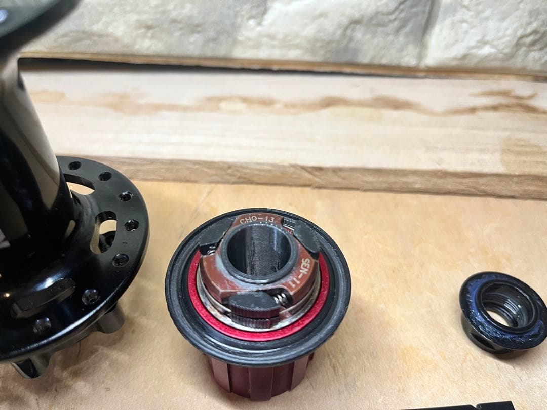KUWAHARA diavolo boost hub rear 150ノッチ