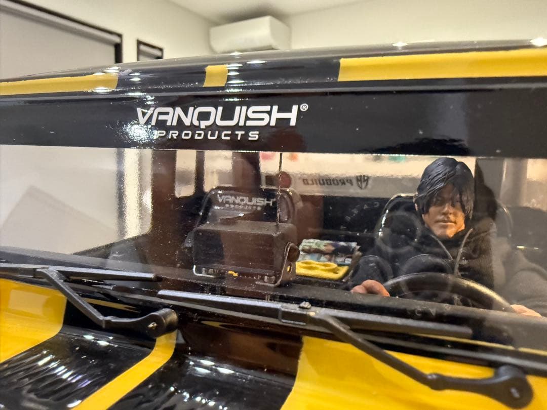 1/10 Vanquish vs4-10 phoenix ボディ オプション多数