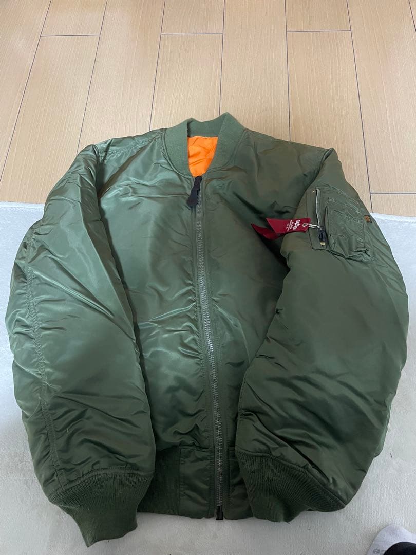 ALPHA INDUSTRIES MA-1ジャケット オリーブグリーン