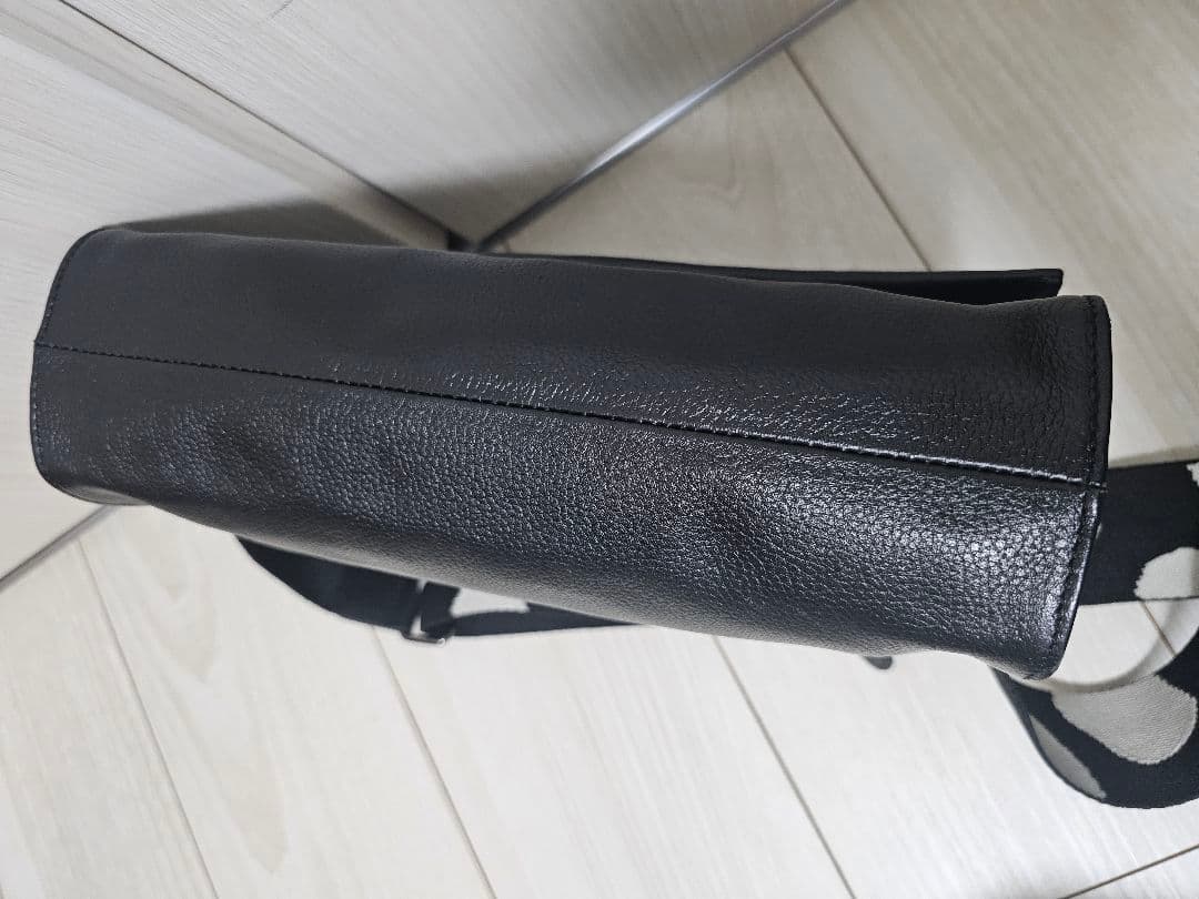 イアパピヨネ ear PAPILLONNER ショルダー ボディバッグ